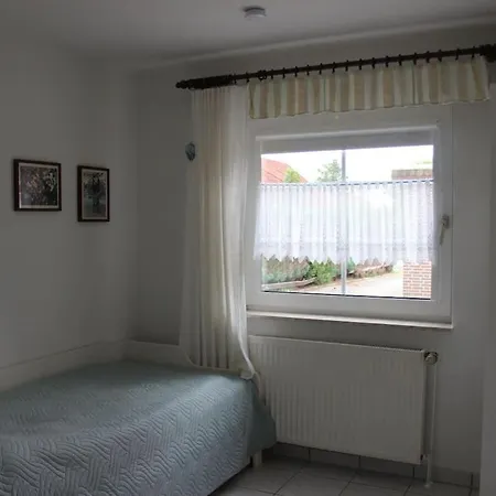 بيت للعطل With 2 Bedrooms *