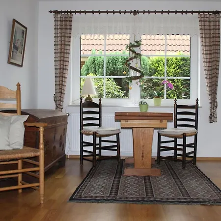 With 2 Bedrooms بيت للعطل