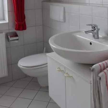 With 2 Bedrooms بيت للعطل باد سفيشنآن